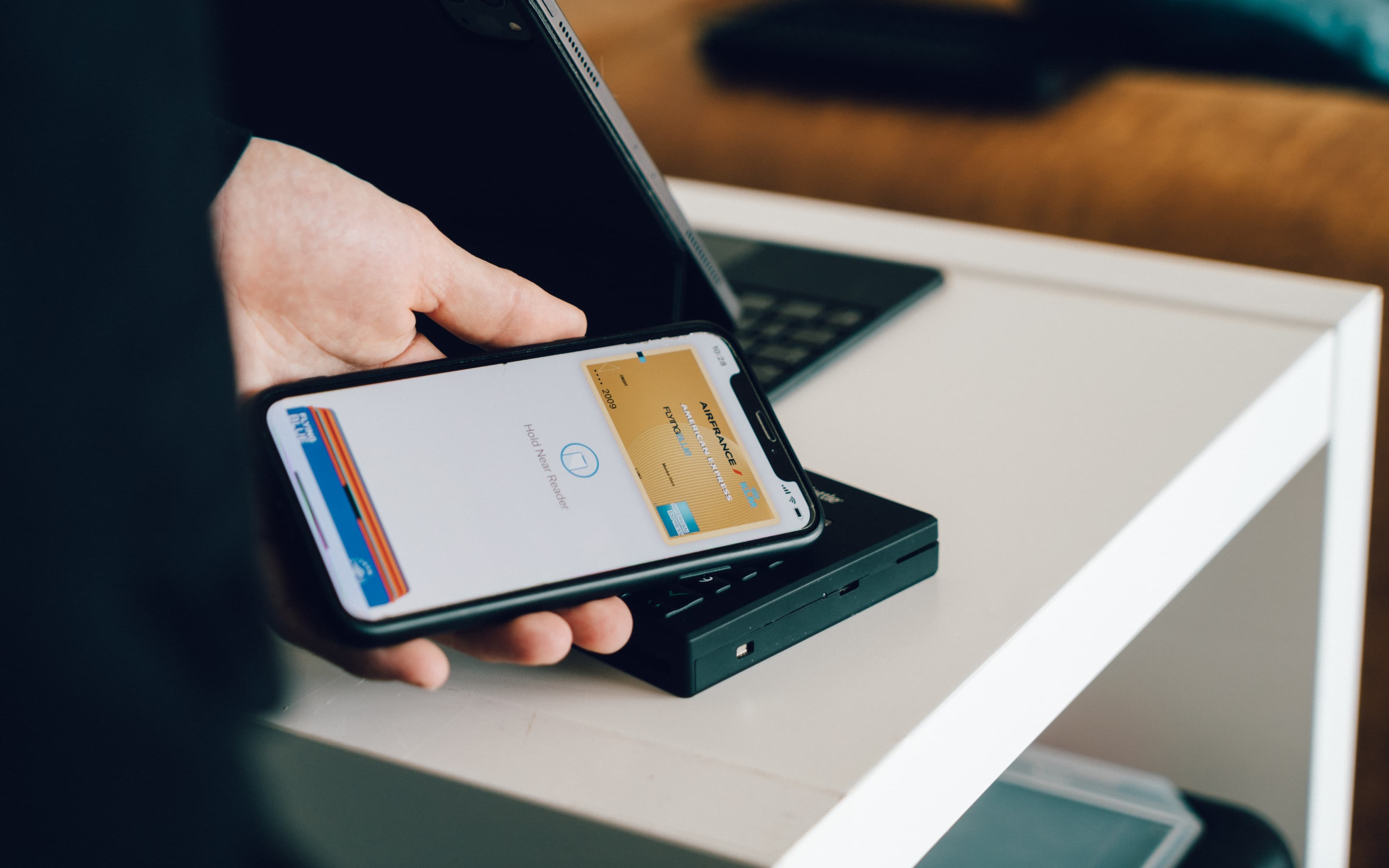 plane tickets apple pay