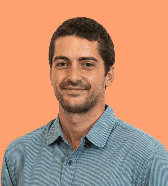 Carlos Aguirre portrait – Junior Business Development Manager at Pliant