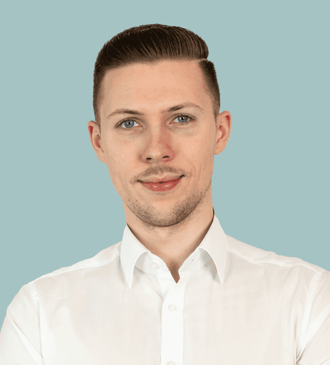 Tom Preikschat portrait – Head of Sales at Pliant